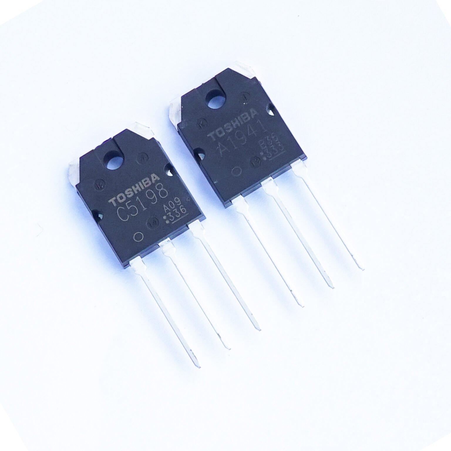 Toshiba 2SC5198 and 2SA1941 Transistor Pair [1 Pair] - VRS ELECTRONICS